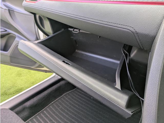 シビック タイプR RECOROシート(前席)/HKSマフラー/BLITZ車庫調/HKSインタークーラー/社外ナビ/フルセグ/バックカメラ/クルーズコントロール/スマートキー/LEDヘッドライト/純正20インチアルミ(63枚目)