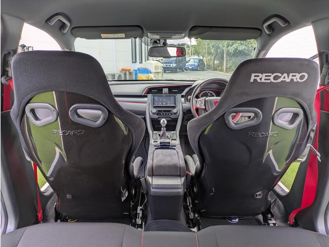 シビック タイプR RECOROシート(前席)/HKSマフラー/BLITZ車庫調/HKSインタークーラー/社外ナビ/フルセグ/バックカメラ/クルーズコントロール/スマートキー/LEDヘッドライト/純正20インチアルミ(72枚目)