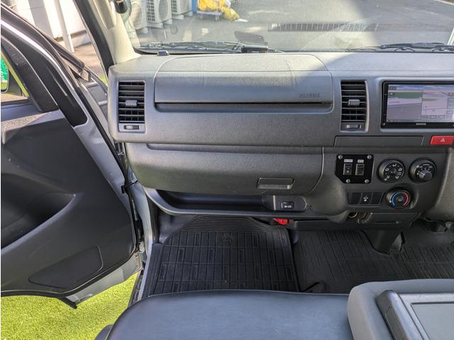 ハイエースバン ロングDX ハイルーフ/ロング/6人乗り/両側スライドドア/5ドア/Wエアバッグ/リアクーラー/リアヒーター/AC100V電源あり/社外ナビ/TV/バックカメラ(34枚目)