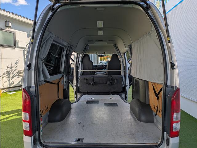 ハイエースバン ロングDX ハイルーフ/ロング/6人乗り/両側スライドドア/5ドア/Wエアバッグ/リアクーラー/リアヒーター/AC100V電源あり/社外ナビ/TV/バックカメラ(67枚目)