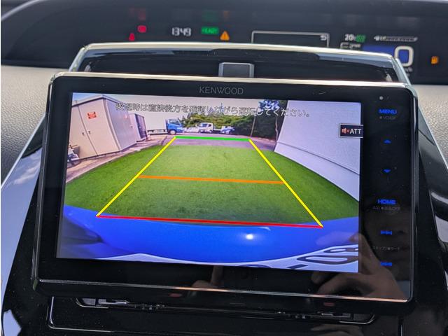 プリウス S 後期型/トヨタセーフティーセンス/LDA/PKSB/レーダークルーズコントロール/オートハイビーム/ナビ/TV/バックカメラ/スマートキー/プッシュスタート/社外15インチAアルミ/LEDヘッドライト(13枚目)