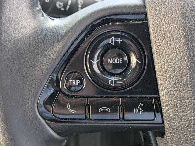 プリウス S 後期型/トヨタセーフティーセンス/LDA/PKSB/レーダークルーズコントロール/オートハイビーム/ナビ/TV/バックカメラ/スマートキー/プッシュスタート/社外15インチAアルミ/LEDヘッドライト(35枚目)