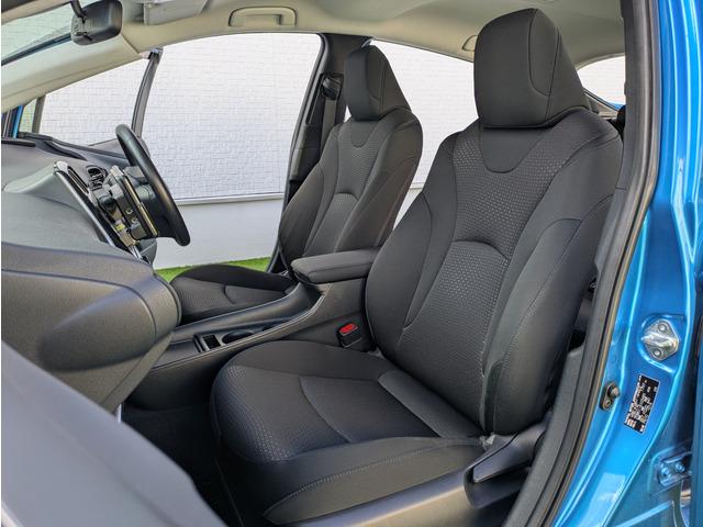 プリウス S 後期型/トヨタセーフティーセンス/LDA/PKSB/レーダークルーズコントロール/オートハイビーム/ナビ/TV/バックカメラ/スマートキー/プッシュスタート/社外15インチAアルミ/LEDヘッドライト(56枚目)