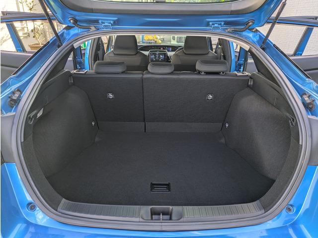 プリウス S 後期型/トヨタセーフティーセンス/LDA/PKSB/レーダークルーズコントロール/オートハイビーム/ナビ/TV/バックカメラ/スマートキー/プッシュスタート/社外15インチAアルミ/LEDヘッドライト(63枚目)