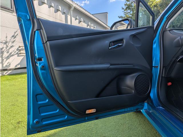 プリウス S 後期型/トヨタセーフティーセンス/LDA/PKSB/レーダークルーズコントロール/オートハイビーム/ナビ/TV/バックカメラ/スマートキー/プッシュスタート/社外15インチAアルミ/LEDヘッドライト(65枚目)