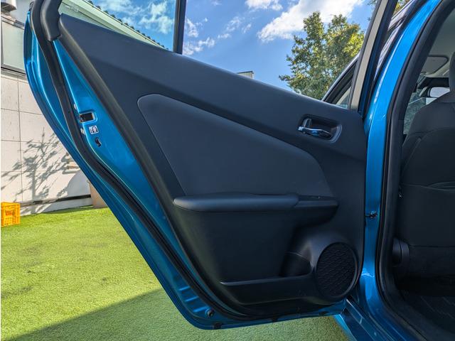 プリウス S 後期型/トヨタセーフティーセンス/LDA/PKSB/レーダークルーズコントロール/オートハイビーム/ナビ/TV/バックカメラ/スマートキー/プッシュスタート/社外15インチAアルミ/LEDヘッドライト(67枚目)