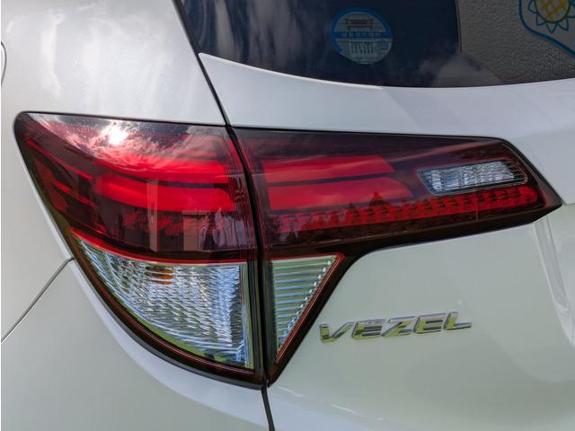 ヴェゼル ハイブリッドZ あんしんパッケージ/コンフォートビューパッケージ/純正ナビ/TV/フロント・バックカメラ/Bluetooth/シートヒーター/ルーフレール/ハーフレザーシート/17インチアルミ/スマートキー/LED(27枚目)