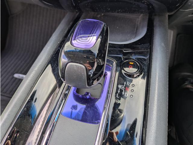 ヴェゼル ハイブリッドZ あんしんパッケージ/コンフォートビューパッケージ/純正ナビ/TV/フロント・バックカメラ/Bluetooth/シートヒーター/ルーフレール/ハーフレザーシート/17インチアルミ/スマートキー/LED(48枚目)