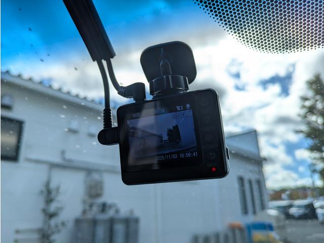 ヴェゼル ハイブリッドZ あんしんパッケージ/コンフォートビューパッケージ/純正ナビ/TV/フロント・バックカメラ/Bluetooth/シートヒーター/ルーフレール/ハーフレザーシート/17インチアルミ/スマートキー/LED(52枚目)