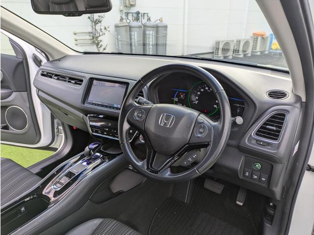 ヴェゼル ハイブリッドZ あんしんパッケージ/コンフォートビューパッケージ/純正ナビ/TV/フロント・バックカメラ/Bluetooth/シートヒーター/ルーフレール/ハーフレザーシート/17インチアルミ/スマートキー/LED(54枚目)