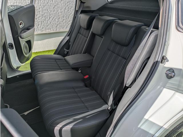 ヴェゼル ハイブリッドZ あんしんパッケージ/コンフォートビューパッケージ/純正ナビ/TV/フロント・バックカメラ/Bluetooth/シートヒーター/ルーフレール/ハーフレザーシート/17インチアルミ/スマートキー/LED(61枚目)