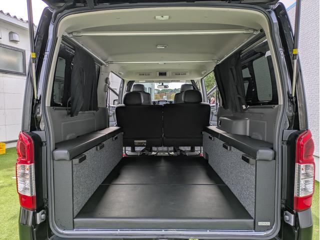 ＮＶ３５０キャラバンバン ロングライダープレミアムＧＸ　ベッドキット／５ＺＩＧＥＮ　ＫＯＭＡ　１５インチ／リアクーラー／リアヒーター／Ｐａｎａｓｏｎｉｃ製ナビ／フルセグＴＶ／Ｂｌｕｅｔｏｏｔｈ／ＥＴＣ／両側スライドドア／ハーフレザーシート／インテリキー（9枚目）