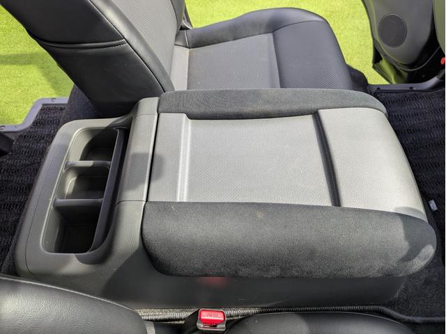 ＮＶ３５０キャラバンバン ロングライダープレミアムＧＸ　ベッドキット／５ＺＩＧＥＮ　ＫＯＭＡ　１５インチ／リアクーラー／リアヒーター／Ｐａｎａｓｏｎｉｃ製ナビ／フルセグＴＶ／Ｂｌｕｅｔｏｏｔｈ／ＥＴＣ／両側スライドドア／ハーフレザーシート／インテリキー（54枚目）