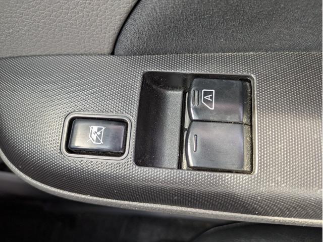 ＮＶ３５０キャラバンバン ロングライダープレミアムＧＸ　ベッドキット／５ＺＩＧＥＮ　ＫＯＭＡ　１５インチ／リアクーラー／リアヒーター／Ｐａｎａｓｏｎｉｃ製ナビ／フルセグＴＶ／Ｂｌｕｅｔｏｏｔｈ／ＥＴＣ／両側スライドドア／ハーフレザーシート／インテリキー（56枚目）