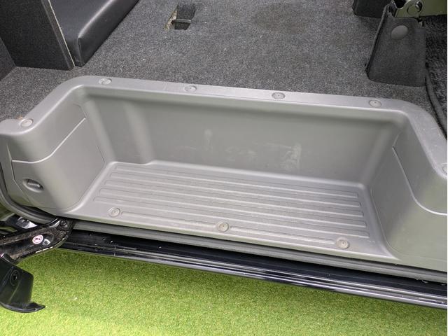 ＮＶ３５０キャラバンバン ロングライダープレミアムＧＸ　ベッドキット／５ＺＩＧＥＮ　ＫＯＭＡ　１５インチ／リアクーラー／リアヒーター／Ｐａｎａｓｏｎｉｃ製ナビ／フルセグＴＶ／Ｂｌｕｅｔｏｏｔｈ／ＥＴＣ／両側スライドドア／ハーフレザーシート／インテリキー（71枚目）