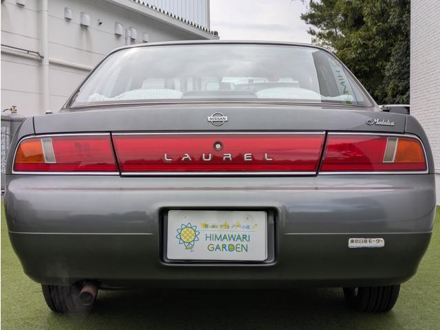 ローレル メダリストＳ　６０ｔｈアニバーサリー　６０周年記念モデル／サイドデカール／６０周年記念モデル専用キー／電格ミラー／純正フロントスポイラー／エアコン／車検Ｒ８年１２月まで／ＡＴ／オートライト（15枚目）