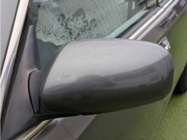 ローレル メダリストＳ　６０ｔｈアニバーサリー　６０周年記念モデル／サイドデカール／６０周年記念モデル専用キー／電格ミラー／純正フロントスポイラー／エアコン／車検Ｒ８年１２月まで／ＡＴ／オートライト（21枚目）