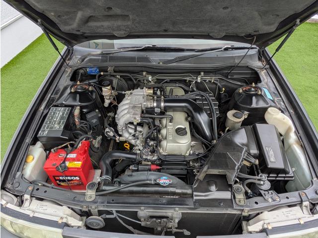 ローレル メダリストＳ　６０ｔｈアニバーサリー　６０周年記念モデル／サイドデカール／６０周年記念モデル専用キー／電格ミラー／純正フロントスポイラー／エアコン／車検Ｒ８年１２月まで／ＡＴ／オートライト（57枚目）