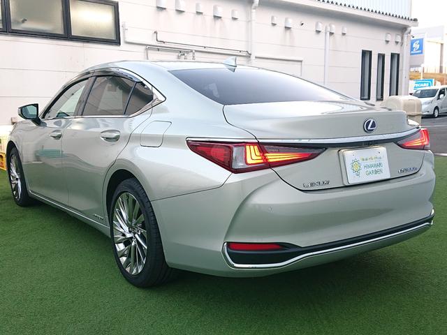 ＥＳ ＥＳ３００ｈ　バージョンＬ　ムーンルーフ／ベージュ革シート／セーフティシステムプラス／ＢＳＭ／ＰＫＳＡ／カラーヘッドアップディスプレイ／純正１８インチアルミ／３眼ＬＥＤヘッドライト／パノラミックビューモニター／ナビ／ＴＶ（9枚目）