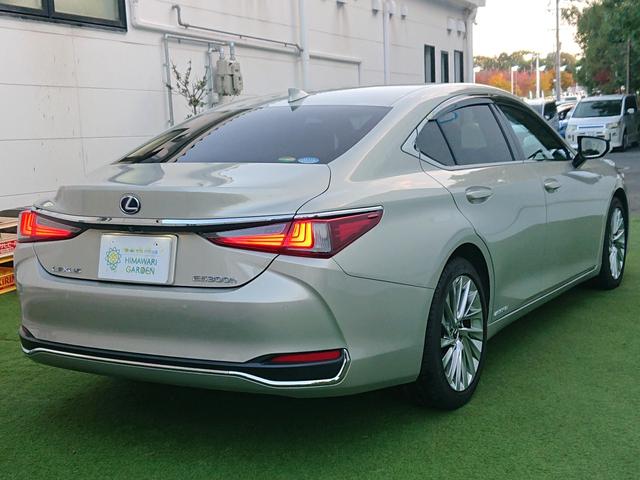 ＥＳ ＥＳ３００ｈ　バージョンＬ　ムーンルーフ／ベージュ革シート／セーフティシステムプラス／ＢＳＭ／ＰＫＳＡ／カラーヘッドアップディスプレイ／純正１８インチアルミ／３眼ＬＥＤヘッドライト／パノラミックビューモニター／ナビ／ＴＶ（11枚目）