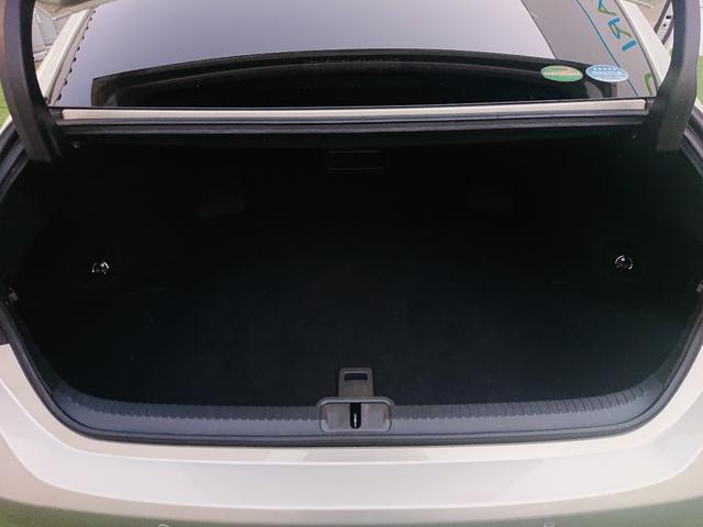 ＥＳ ＥＳ３００ｈ　バージョンＬ　ムーンルーフ／ベージュ革シート／セーフティシステムプラス／ＢＳＭ／ＰＫＳＡ／カラーヘッドアップディスプレイ／純正１８インチアルミ／３眼ＬＥＤヘッドライト／パノラミックビューモニター／ナビ／ＴＶ（69枚目）