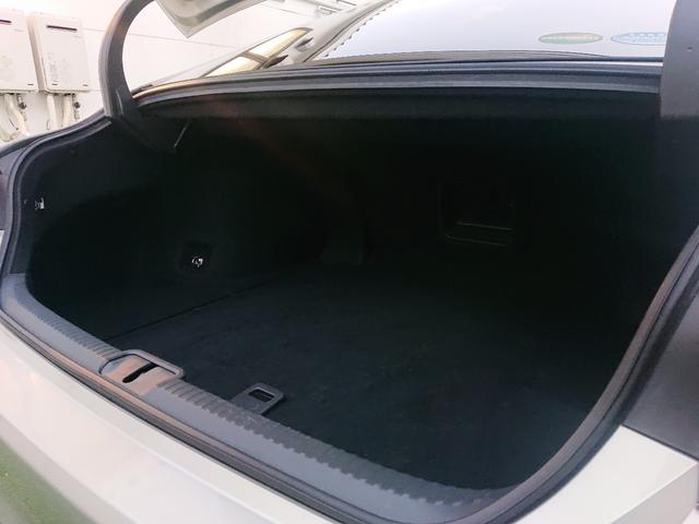 ＥＳ ＥＳ３００ｈ　バージョンＬ　ムーンルーフ／ベージュ革シート／セーフティシステムプラス／ＢＳＭ／ＰＫＳＡ／カラーヘッドアップディスプレイ／純正１８インチアルミ／３眼ＬＥＤヘッドライト／パノラミックビューモニター／ナビ／ＴＶ（71枚目）