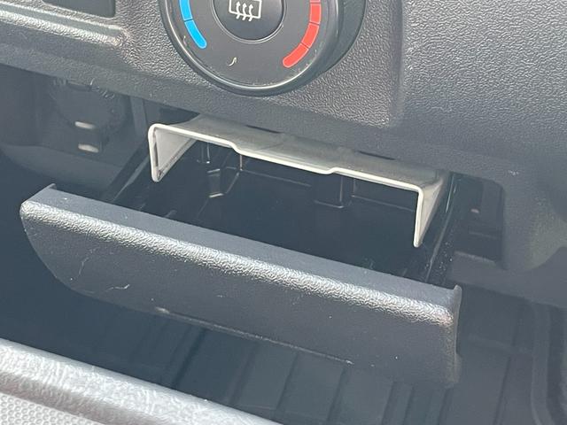 レジアスエースバン ＤＸ　５ドア／ディーゼルターボ／両側スライドドア／ＰＣＳ／ＬＤＡ／オートハイビーム／ＬＥＤヘッドライト／純正ナビ／ＴＶ／バックカメラ／ビルトインＥＴＣ／Ｂｌｕｅｔｏｏｔｈ／トラクションコントロール（33枚目）