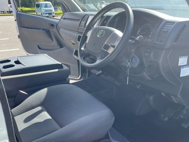 レジアスエースバン ＤＸ　５ドア／ディーゼルターボ／両側スライドドア／ＰＣＳ／ＬＤＡ／オートハイビーム／ＬＥＤヘッドライト／純正ナビ／ＴＶ／バックカメラ／ビルトインＥＴＣ／Ｂｌｕｅｔｏｏｔｈ／トラクションコントロール（38枚目）