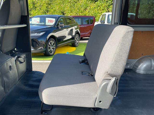 レジアスエースバン ＤＸ　５ドア／ディーゼルターボ／両側スライドドア／ＰＣＳ／ＬＤＡ／オートハイビーム／ＬＥＤヘッドライト／純正ナビ／ＴＶ／バックカメラ／ビルトインＥＴＣ／Ｂｌｕｅｔｏｏｔｈ／トラクションコントロール（53枚目）