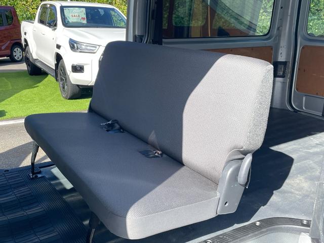 レジアスエースバン ＤＸ　５ドア／ディーゼルターボ／両側スライドドア／ＰＣＳ／ＬＤＡ／オートハイビーム／ＬＥＤヘッドライト／純正ナビ／ＴＶ／バックカメラ／ビルトインＥＴＣ／Ｂｌｕｅｔｏｏｔｈ／トラクションコントロール（55枚目）