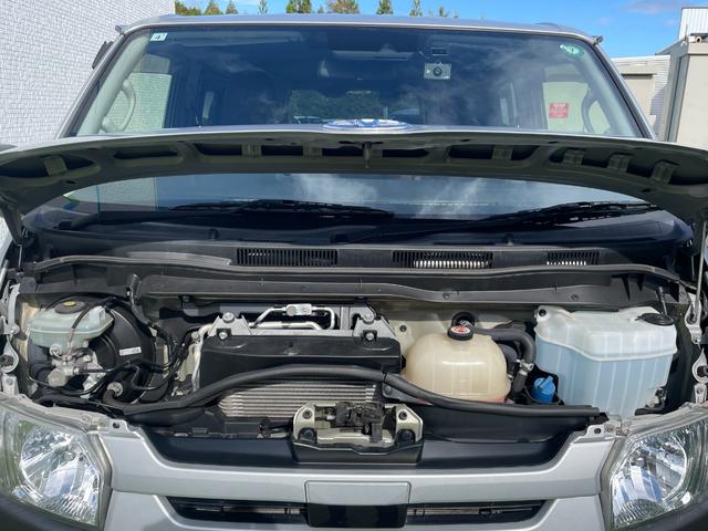 レジアスエースバン ＤＸ　５ドア／ディーゼルターボ／両側スライドドア／ＰＣＳ／ＬＤＡ／オートハイビーム／ＬＥＤヘッドライト／純正ナビ／ＴＶ／バックカメラ／ビルトインＥＴＣ／Ｂｌｕｅｔｏｏｔｈ／トラクションコントロール（70枚目）