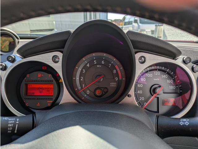 フェアレディZ ベースグレード V6エンジン/純正18インチアルミ/純正HDDナビ/TV/バックカメラ/Bluetooth/ETC/スマートキー/プッシュスタート/ドライブレコーダー/トラクションコントロール/パドルシフト(25枚目)