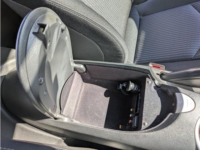 フェアレディZ ベースグレード V6エンジン/純正18インチアルミ/純正HDDナビ/TV/バックカメラ/Bluetooth/ETC/スマートキー/プッシュスタート/ドライブレコーダー/トラクションコントロール/パドルシフト(46枚目)