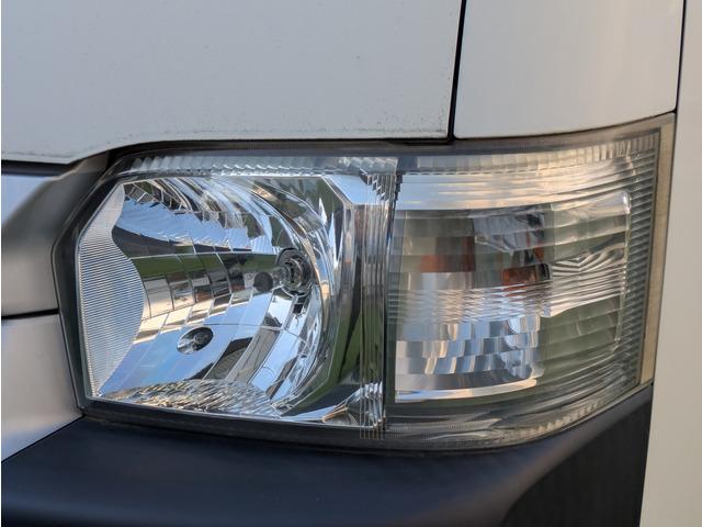 ハイエースバン SロングワイドDX ハイルーフ/スーパーロング/ワイド/スライドドア/6人乗り/積載量1t/荷室床板張り/エアバッグ/リアアンダーミラー/キーレスキー/エアコン(26枚目)