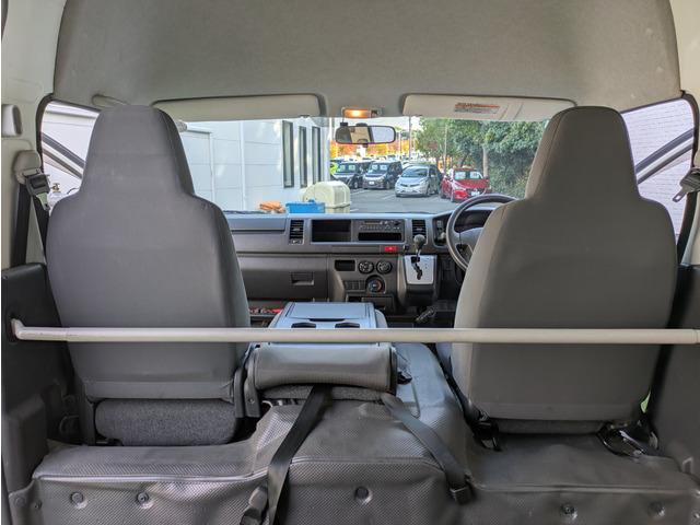 ハイエースバン SロングワイドDX ハイルーフ/スーパーロング/ワイド/スライドドア/6人乗り/積載量1t/荷室床板張り/エアバッグ/リアアンダーミラー/キーレスキー/エアコン(49枚目)