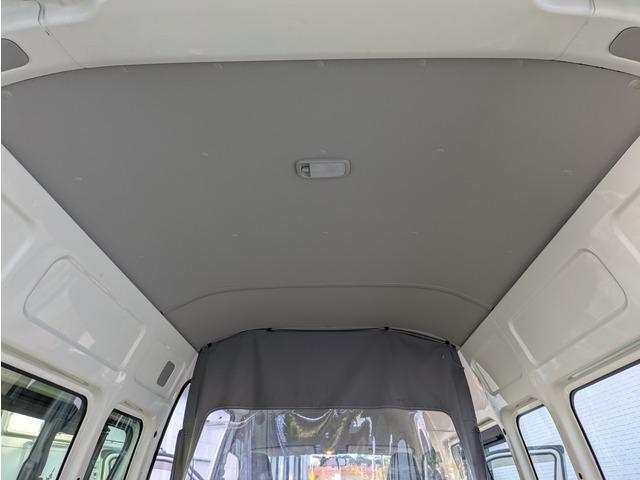 ハイエースバン SロングワイドDX ハイルーフ/スーパーロング/ワイド/スライドドア/6人乗り/積載量1t/荷室床板張り/エアバッグ/リアアンダーミラー/キーレスキー/エアコン(54枚目)