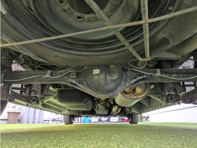 ハイエースバン SロングワイドDX ハイルーフ/スーパーロング/ワイド/スライドドア/6人乗り/積載量1t/荷室床板張り/エアバッグ/リアアンダーミラー/キーレスキー/エアコン(61枚目)