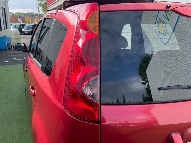 ノート １５Ｘ　手動アクセル／手動ブレーキ／ハンドルノブ付きステアリング／車椅子格納装置／純正メモリーナビ／ＴＶ／バックカメラ／Ｂｌｕｅｔｏｏｔｈ／ＡＢＳ／電動格納ミラー／Ｗエアバッグ／福祉車両（25枚目）