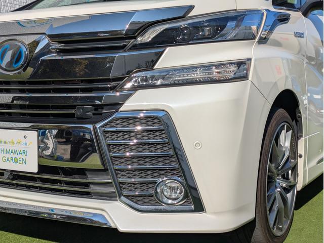 ヴェルファイアハイブリッド ＺＲ　６人乗り／トヨタセーフティーセンス／純正大画面ナビ／フルセグ／パノラミックビューモニター／両側パワースライドドア／ＬＥＤヘッドライト／ＬＥＤヘッドライト／社外２０インチアルミ／スマートキー（28枚目）