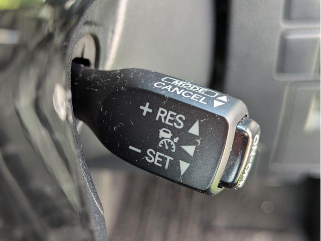 ヴェルファイアハイブリッド ＺＲ　６人乗り／トヨタセーフティーセンス／純正大画面ナビ／フルセグ／パノラミックビューモニター／両側パワースライドドア／ＬＥＤヘッドライト／ＬＥＤヘッドライト／社外２０インチアルミ／スマートキー（39枚目）