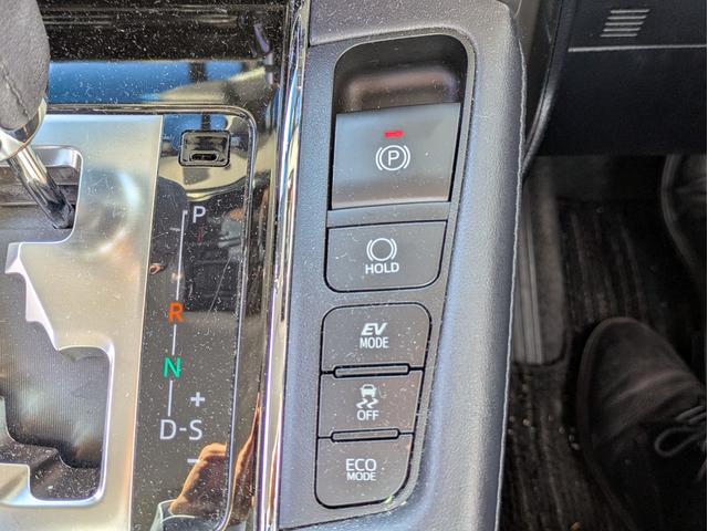 ヴェルファイアハイブリッド ＺＲ　６人乗り／トヨタセーフティーセンス／純正大画面ナビ／フルセグ／パノラミックビューモニター／両側パワースライドドア／ＬＥＤヘッドライト／ＬＥＤヘッドライト／社外２０インチアルミ／スマートキー（50枚目）