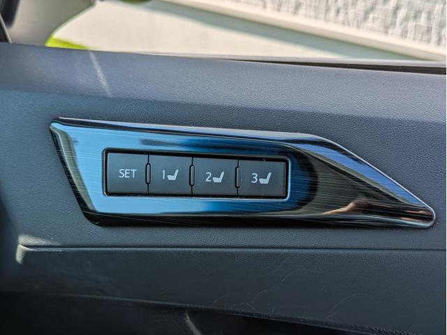 ヴェルファイアハイブリッド ＺＲ　６人乗り／トヨタセーフティーセンス／純正大画面ナビ／フルセグ／パノラミックビューモニター／両側パワースライドドア／ＬＥＤヘッドライト／ＬＥＤヘッドライト／社外２０インチアルミ／スマートキー（55枚目）