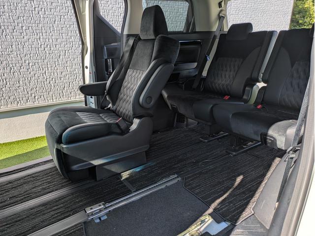 ヴェルファイアハイブリッド ＺＲ　６人乗り／トヨタセーフティーセンス／純正大画面ナビ／フルセグ／パノラミックビューモニター／両側パワースライドドア／ＬＥＤヘッドライト／ＬＥＤヘッドライト／社外２０インチアルミ／スマートキー（63枚目）