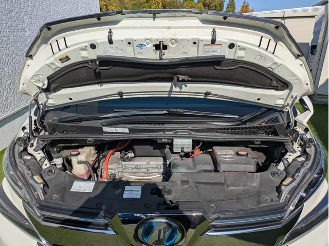 ヴェルファイアハイブリッド ＺＲ　６人乗り／トヨタセーフティーセンス／純正大画面ナビ／フルセグ／パノラミックビューモニター／両側パワースライドドア／ＬＥＤヘッドライト／ＬＥＤヘッドライト／社外２０インチアルミ／スマートキー（76枚目）