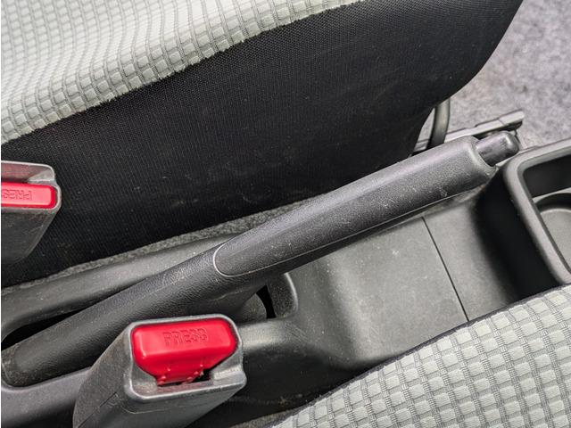 キャロル ＧＳ　衝突軽減ブレーキ／運転席シートヒーター／横滑り防止装置／リアプライバシーガラス／キーレス／前席ＰＷ／フロアマット／ドアバイザ―／ＣＤ／アイドリングストップ／電格ミラー（35枚目）