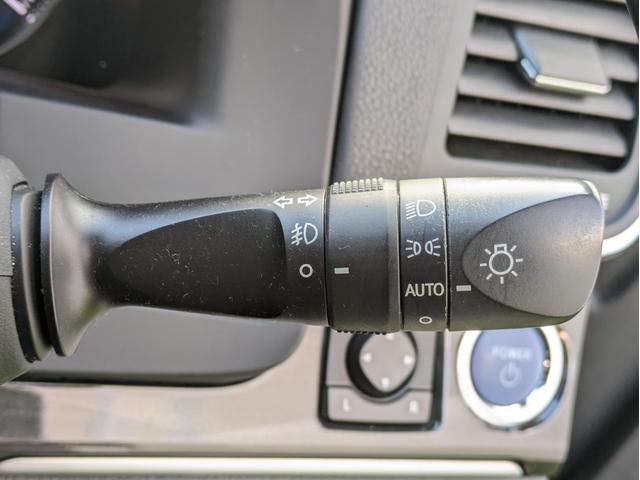 コーティングメニューも充実しております！ヘッドライトコーティング、窓ガラス撥水コーティング等取扱いございます！