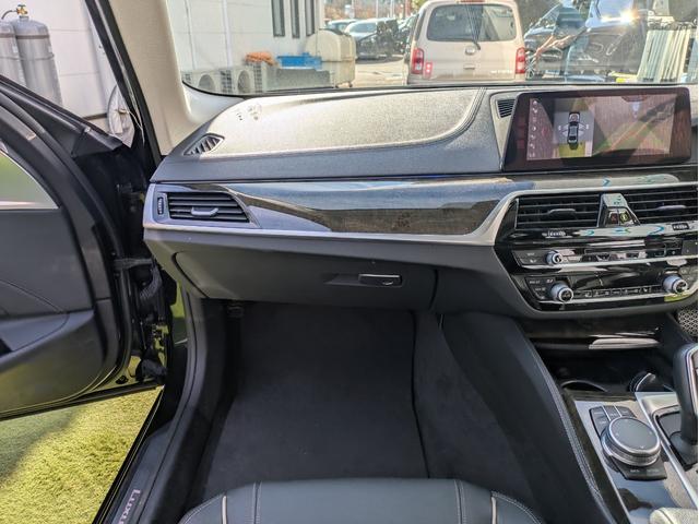 様々なカテゴリーの車両を取り扱っております！バンやトラック、マイクロバスなど強化中！