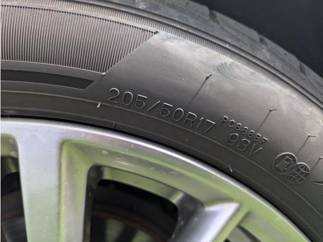 インプレッサスポーツ 2.0i-Sアイサイト アイサイト/社外ナビ/TV/パドルシフト/HIDヘッドライト/ハーフレザーシート/運転席パワーシート/リアプライバシーガラス/オートライト/オートエアコン(69枚目)