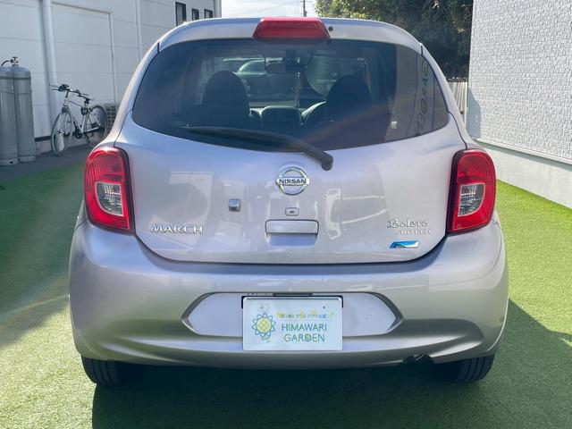 軽自動車から外車まで選び抜かれたお薦め車両を展示中。