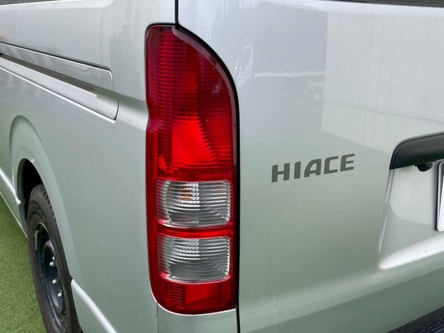 ハイエースバン ロングDX 5ドア/6人乗り/両側スライドドア/社外ナビ/TV/バックカメラ/キーレス/リアガラスフィルム/リア小窓付き/積載量1.25t/4ナンバーサイズ/ABS/バンパー同色/車検R8年9月まで(26枚目)